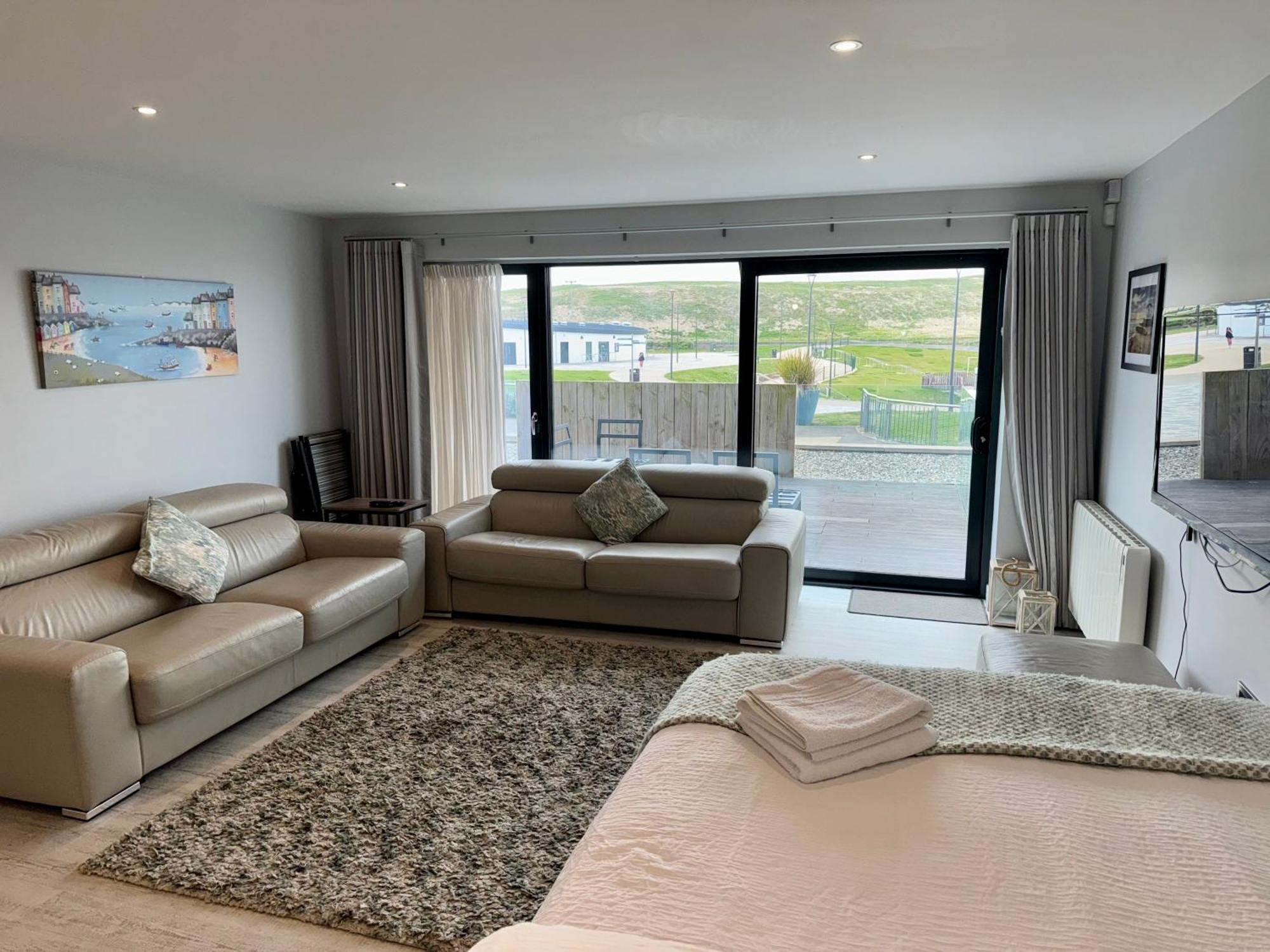 The North Cove, 20M To The Sea, Modern Studio Apartment Portrush Εξωτερικό φωτογραφία