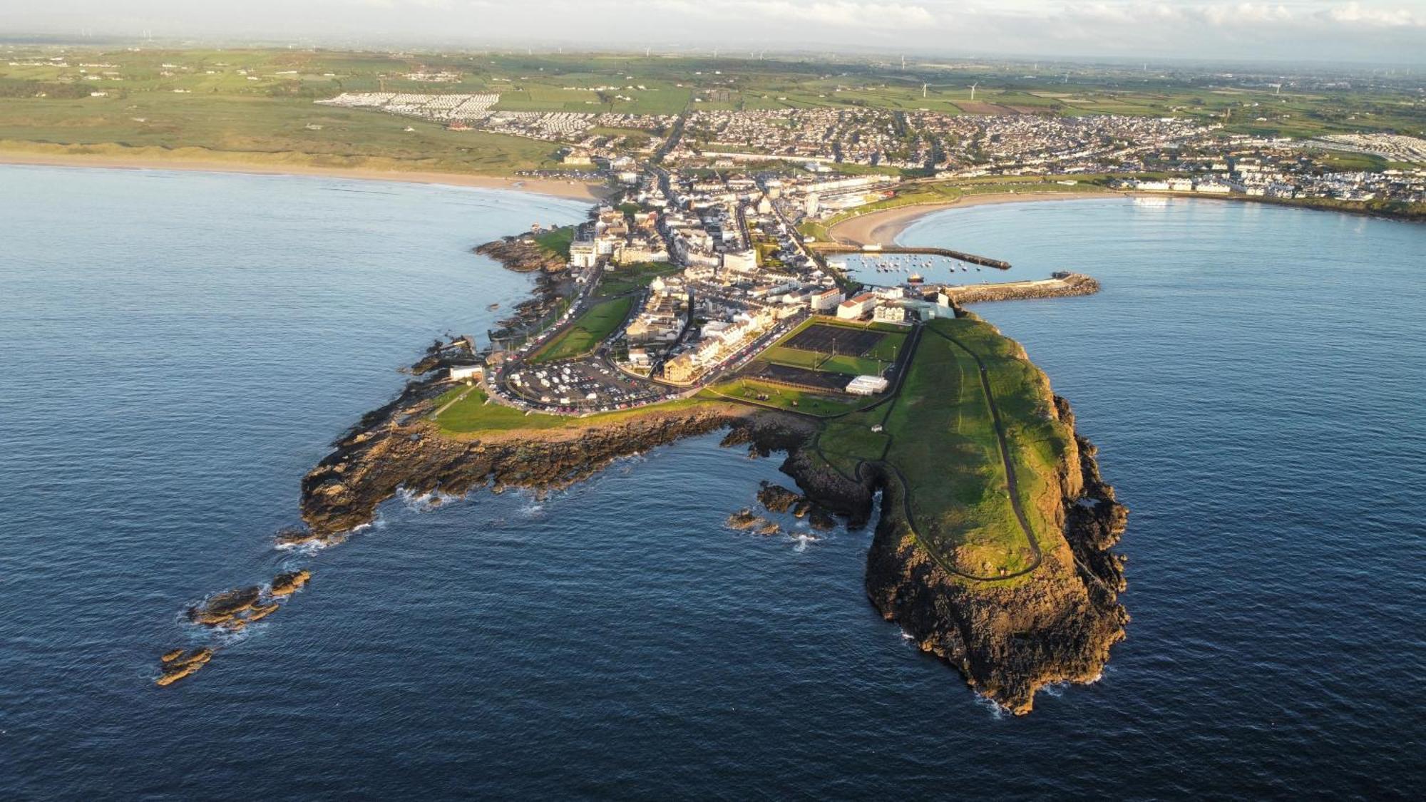 The North Cove, 20M To The Sea, Modern Studio Apartment Portrush Εξωτερικό φωτογραφία